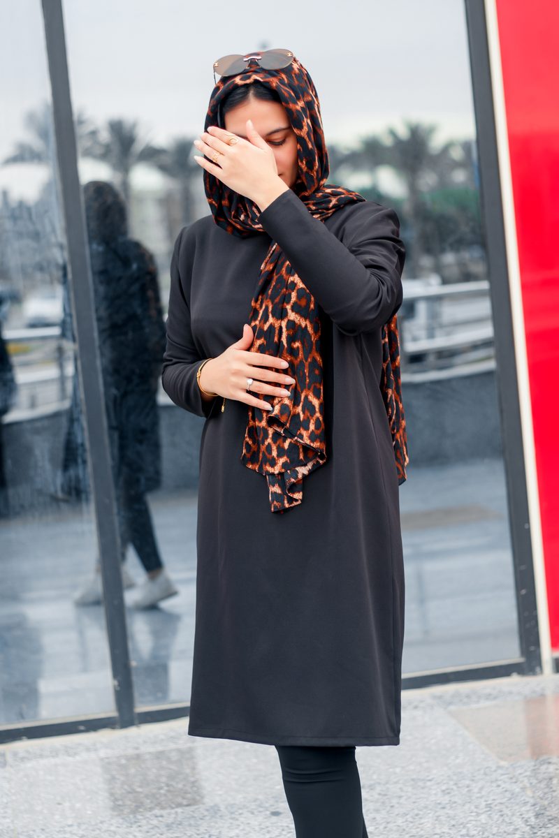 روزالين قصير اسود
